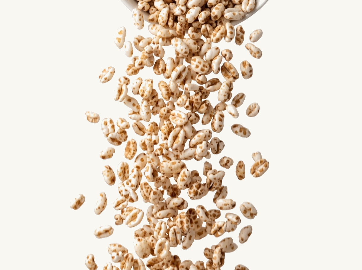 Gepuffter Dinkel in Bewegung