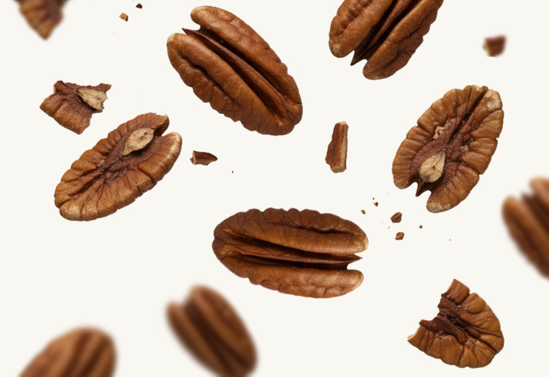 Ketchupflasche und Tomaten