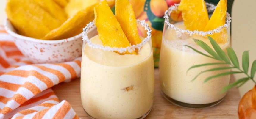 Mango Lassi: Was ist das, wie machen Sie’s zuhause & warum lieben Sie es sofort?
