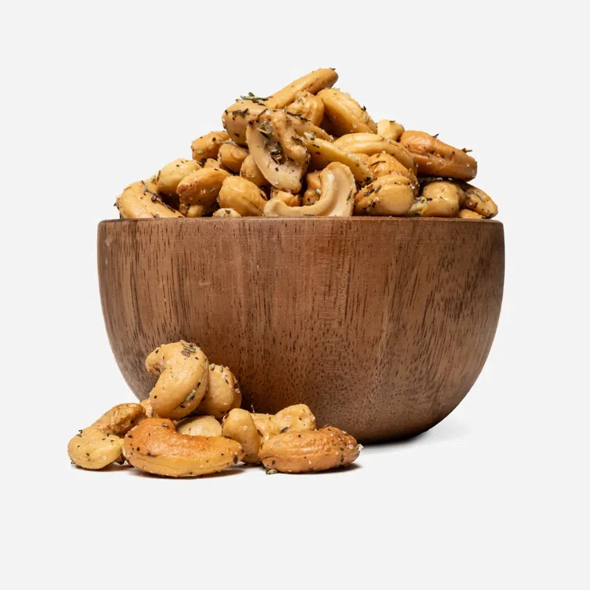 Frittierte Cashews mit Kräutern