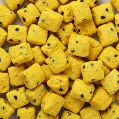 Gefriergetrocknete Maracuja-Würfel