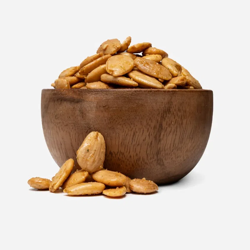 Geröstete Mandeln mit Zwiebeln, Knoblauch und Tomaten