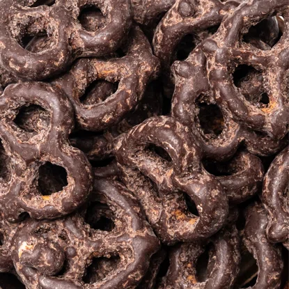 Glutenfreie Brezeln in Zartbitterschokolade