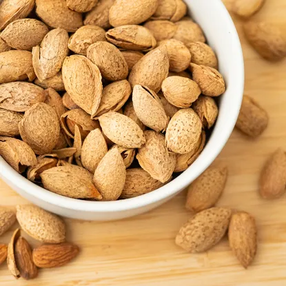 Mandeln in der Schale