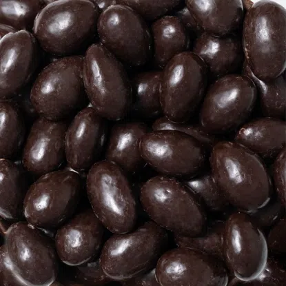 Mandeln in Zartbitterschokolade mit Meersalz